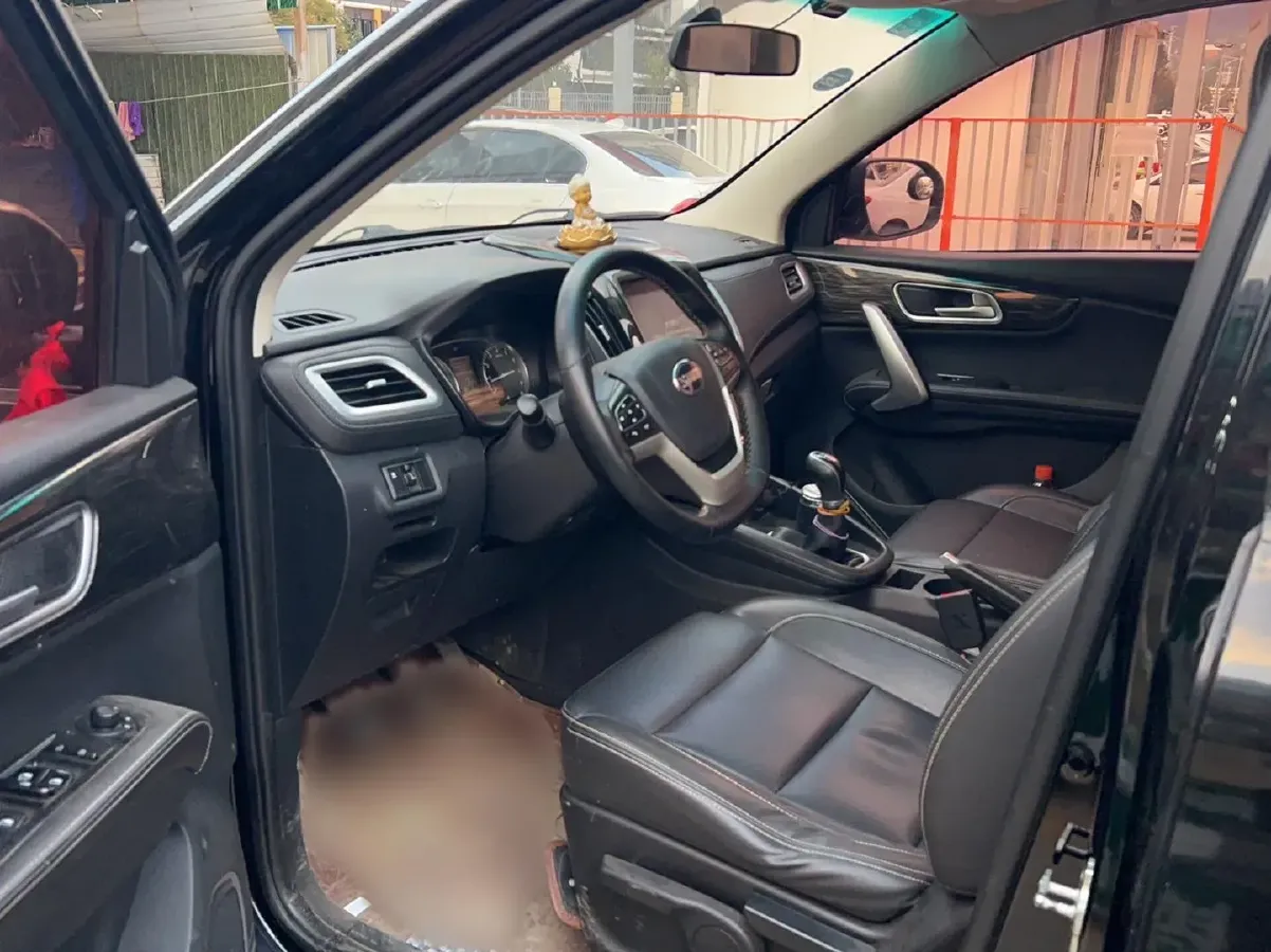 2016 SWM X7 1.5T 156HP L4 5MT,autocango,china used car exporter,china ev exporter,chinese used car exporter,chinese used ev exporter