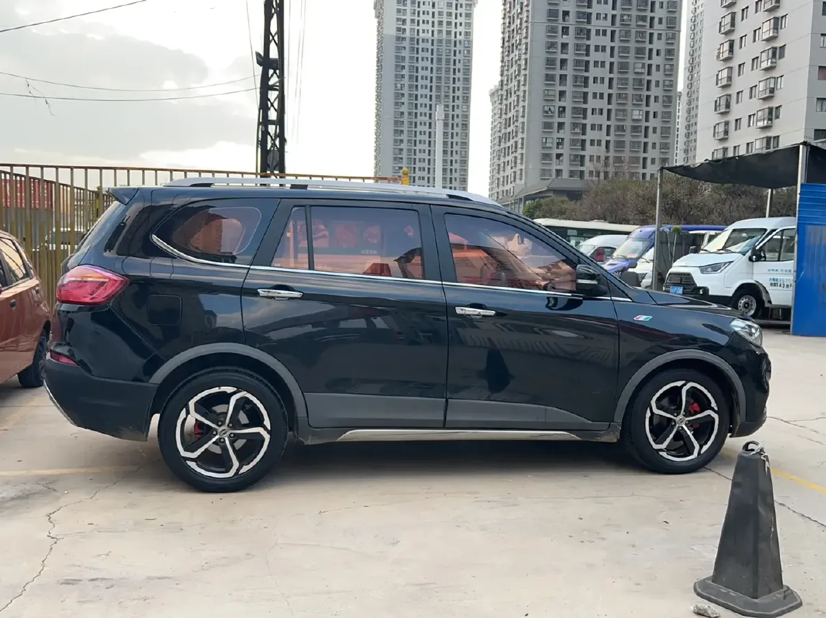 2016 SWM X7 1.5T 156HP L4 5MT,autocango,china used car exporter,china ev exporter,chinese used car exporter,chinese used ev exporter