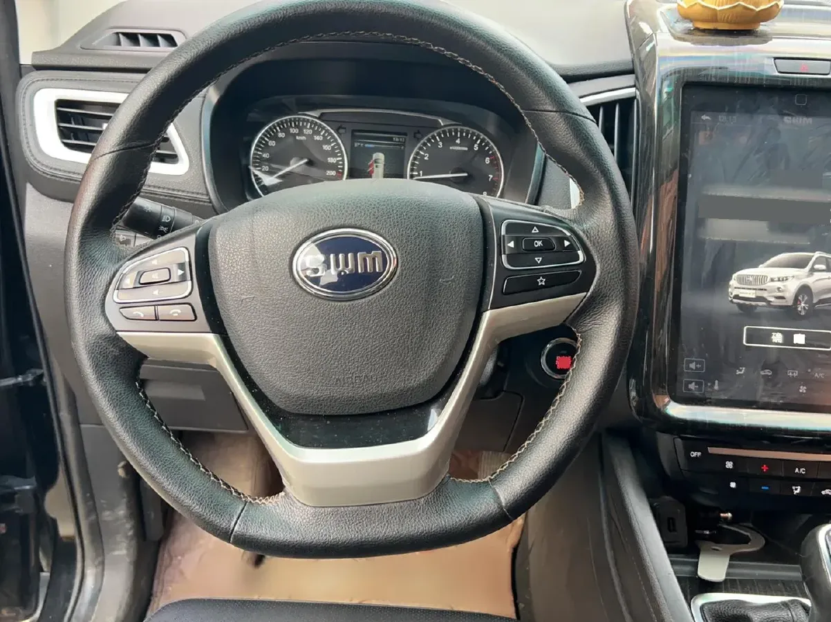 2016 SWM X7 1.5T 156HP L4 5MT,autocango,china used car exporter,china ev exporter,chinese used car exporter,chinese used ev exporter