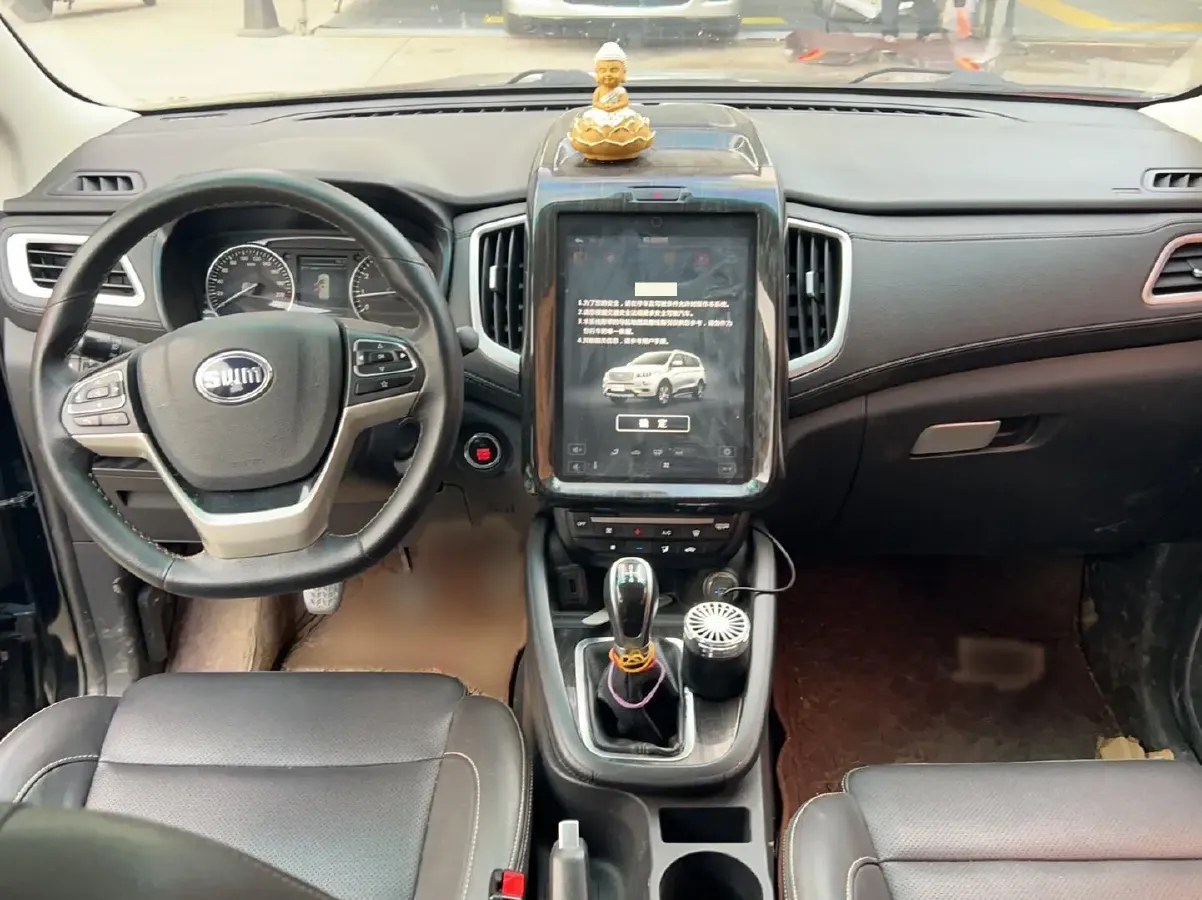 2016 SWM X7 1.5T 156HP L4 5MT,autocango,china used car exporter,china ev exporter,chinese used car exporter,chinese used ev exporter