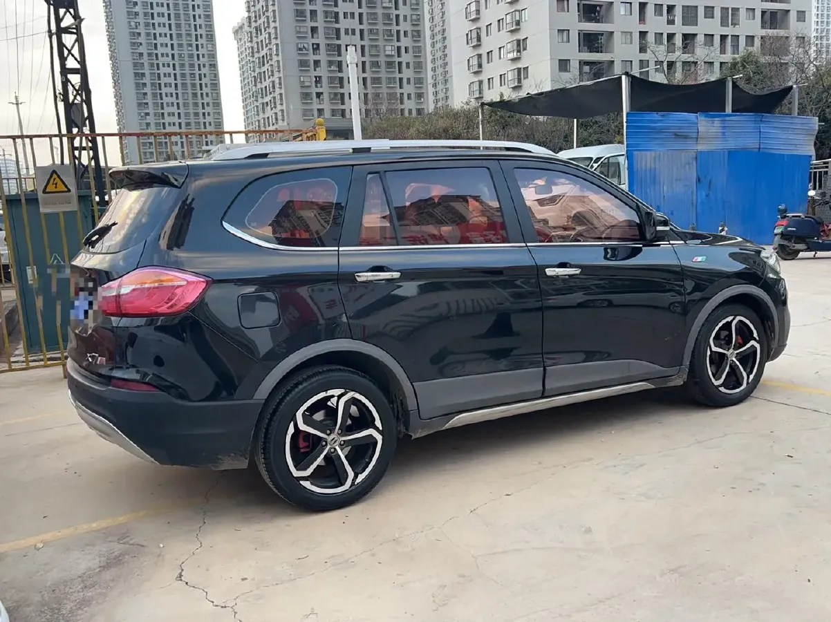 2016 SWM X7 1.5T 156HP L4 5MT,autocango,china used car exporter,china ev exporter,chinese used car exporter,chinese used ev exporter