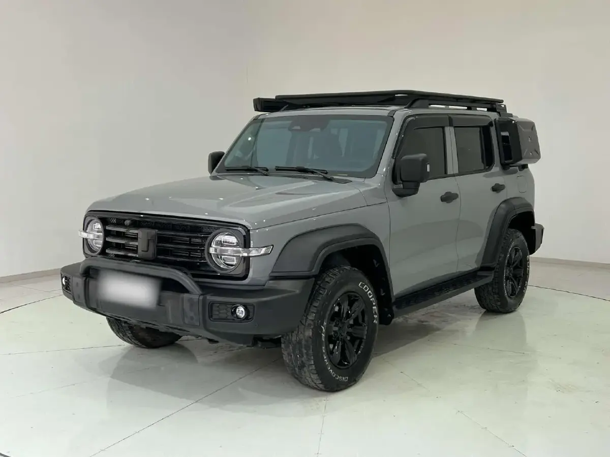 2023 Tank 300 2.0T 227HP L4 8AT