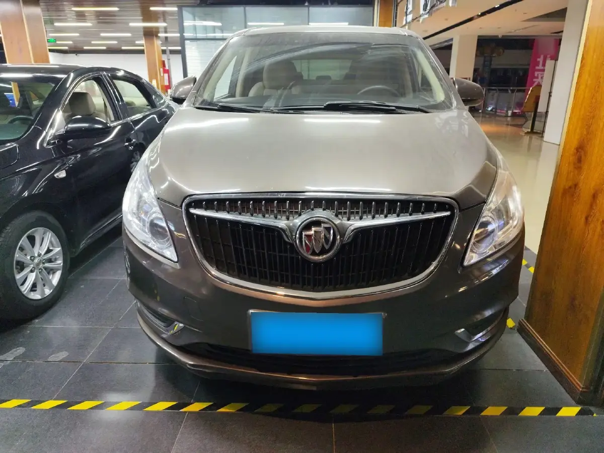 2017 Buick GL8 2.5L 200HP L4 6AT,autocango,china used car exporter,china ev exporter,chinese used car exporter,chinese used ev exporter