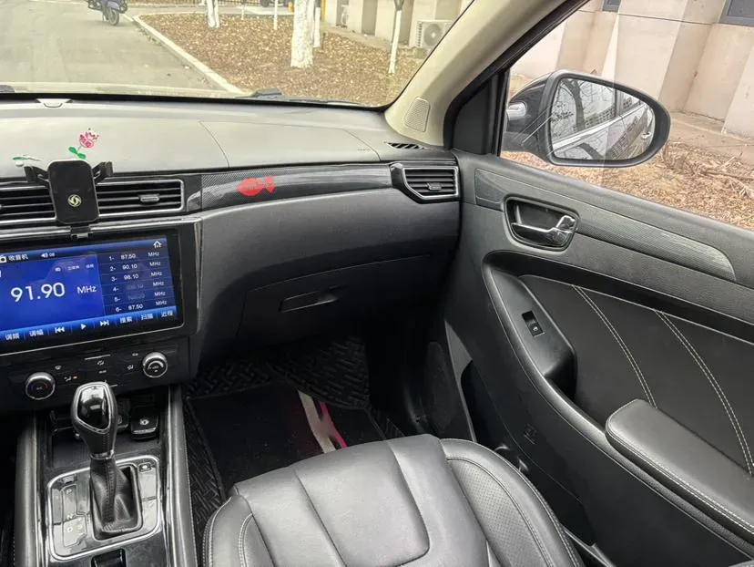 2017 DongFeng Fengon Fengon 580 1.5T 150HP L4 CVT,autocango,china used car exporter,china ev exporter,chinese used car exporter,chinese used ev exporter