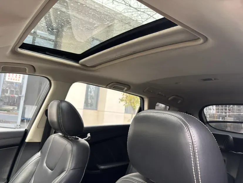 2017 DongFeng Fengon Fengon 580 1.5T 150HP L4 CVT,autocango,china used car exporter,china ev exporter,chinese used car exporter,chinese used ev exporter