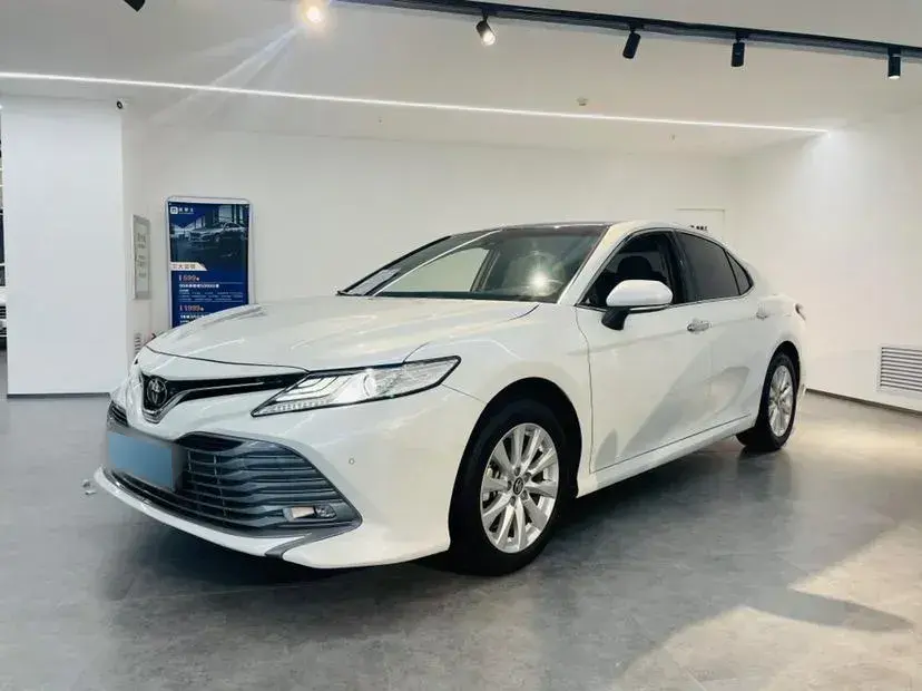 2019 Toyota Camry 2.0L 178HP L4 CVT