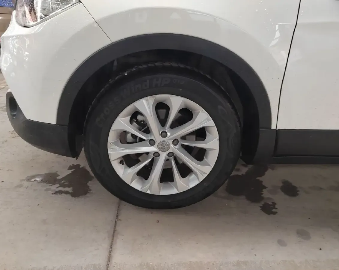 2016 Brilliance Auto V3 1.5L 112HP L4 5MT,autocango,china used car exporter,china ev exporter,chinese used car exporter,chinese used ev exporter