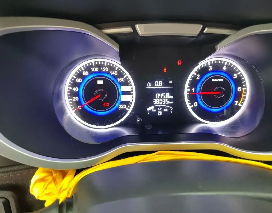 2016 Brilliance Auto V3 1.5L 112HP L4 5MT,autocango,china used car exporter,china ev exporter,chinese used car exporter,chinese used ev exporter