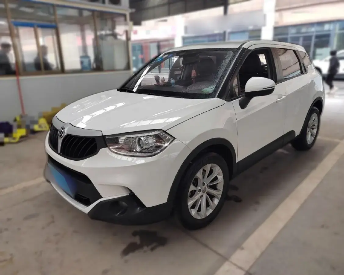 2016 Brilliance Auto V3 1.5L 112HP L4 5MT