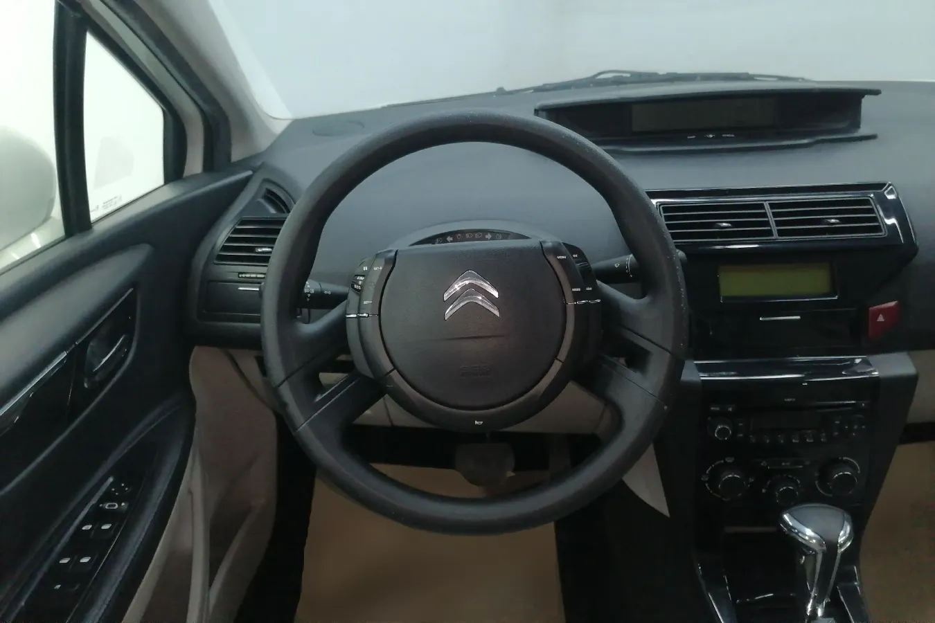 2016 Citroen C-Quatre 1.6L 117HP L4 4AT,autocango,china used car exporter,china ev exporter,chinese used car exporter,chinese used ev exporter