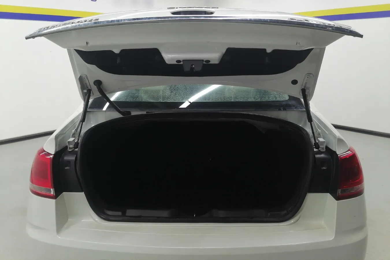 2016 Citroen C-Quatre 1.6L 117HP L4 4AT,autocango,china used car exporter,china ev exporter,chinese used car exporter,chinese used ev exporter