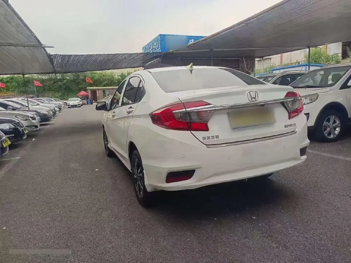 2016 Honda Greiz 1.5L 131HP L4 CVT,autocango,china used car exporter,china ev exporter,chinese used car exporter,chinese used ev exporter