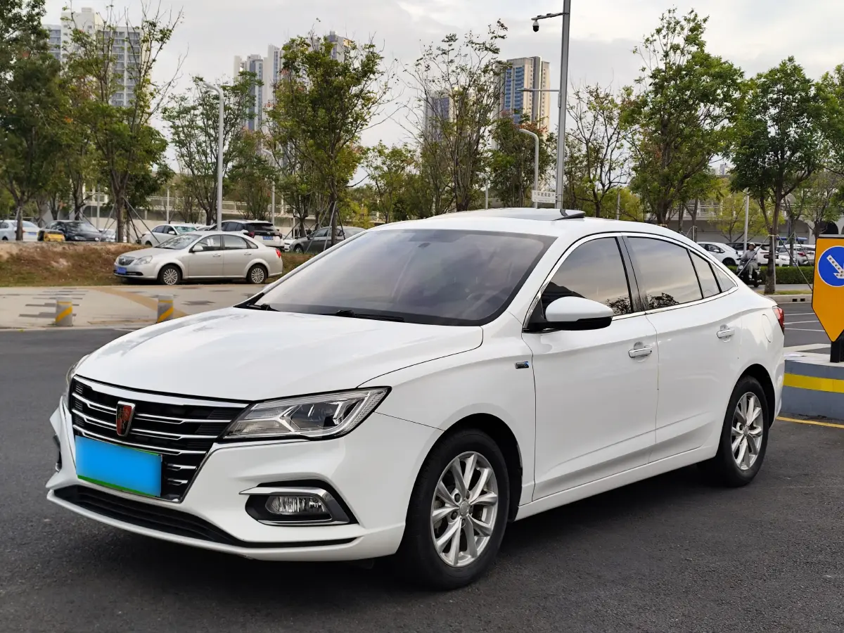 2019 Roewe i5 1.5L 120HP L4 CVT