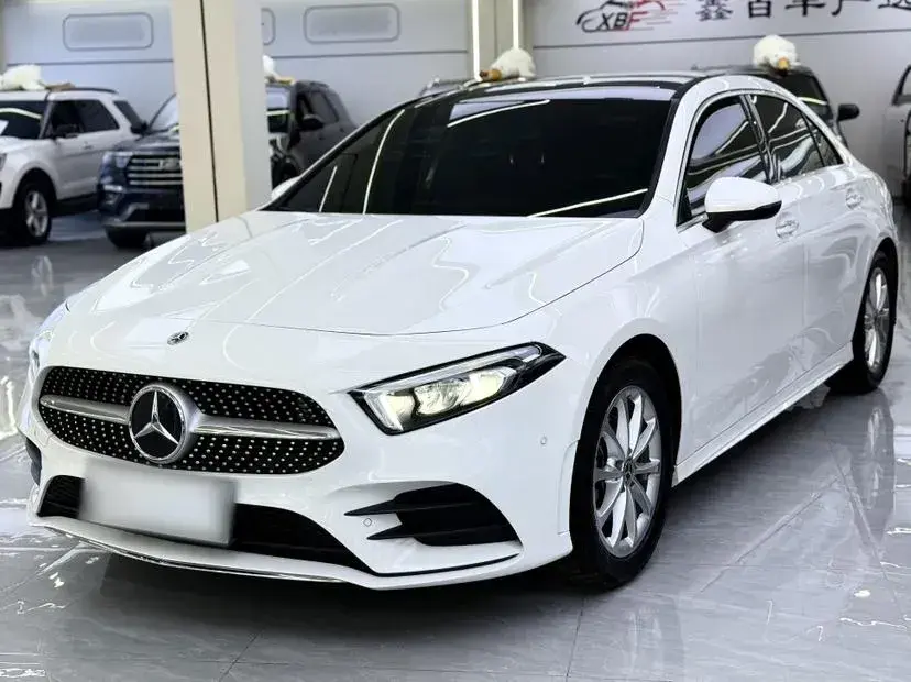 2020 Mercedes-Benz A Class 1.3T 163HP L4 7DCT