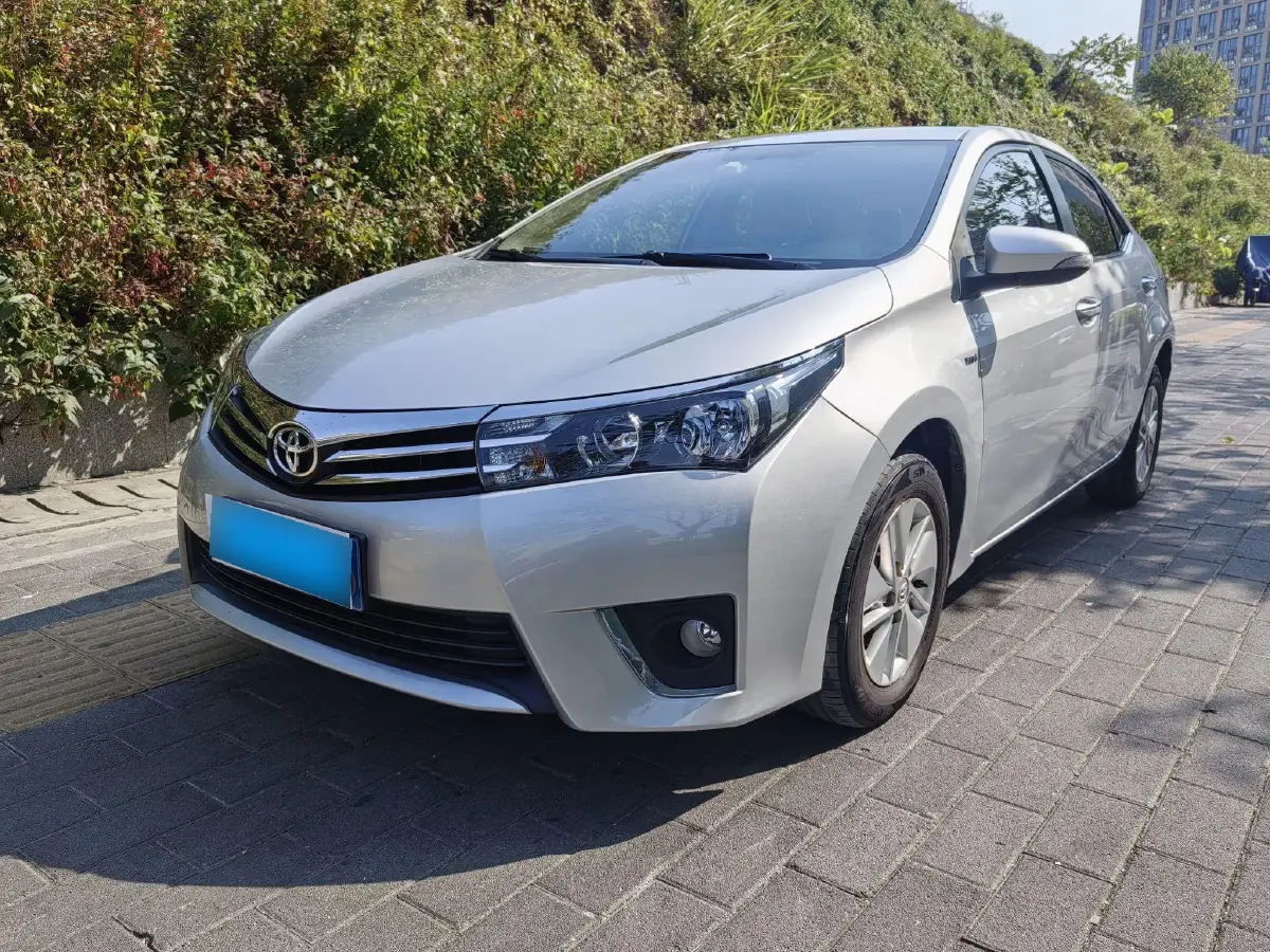 2014 Toyota Corolla 1.6L 122HP L4 CVT