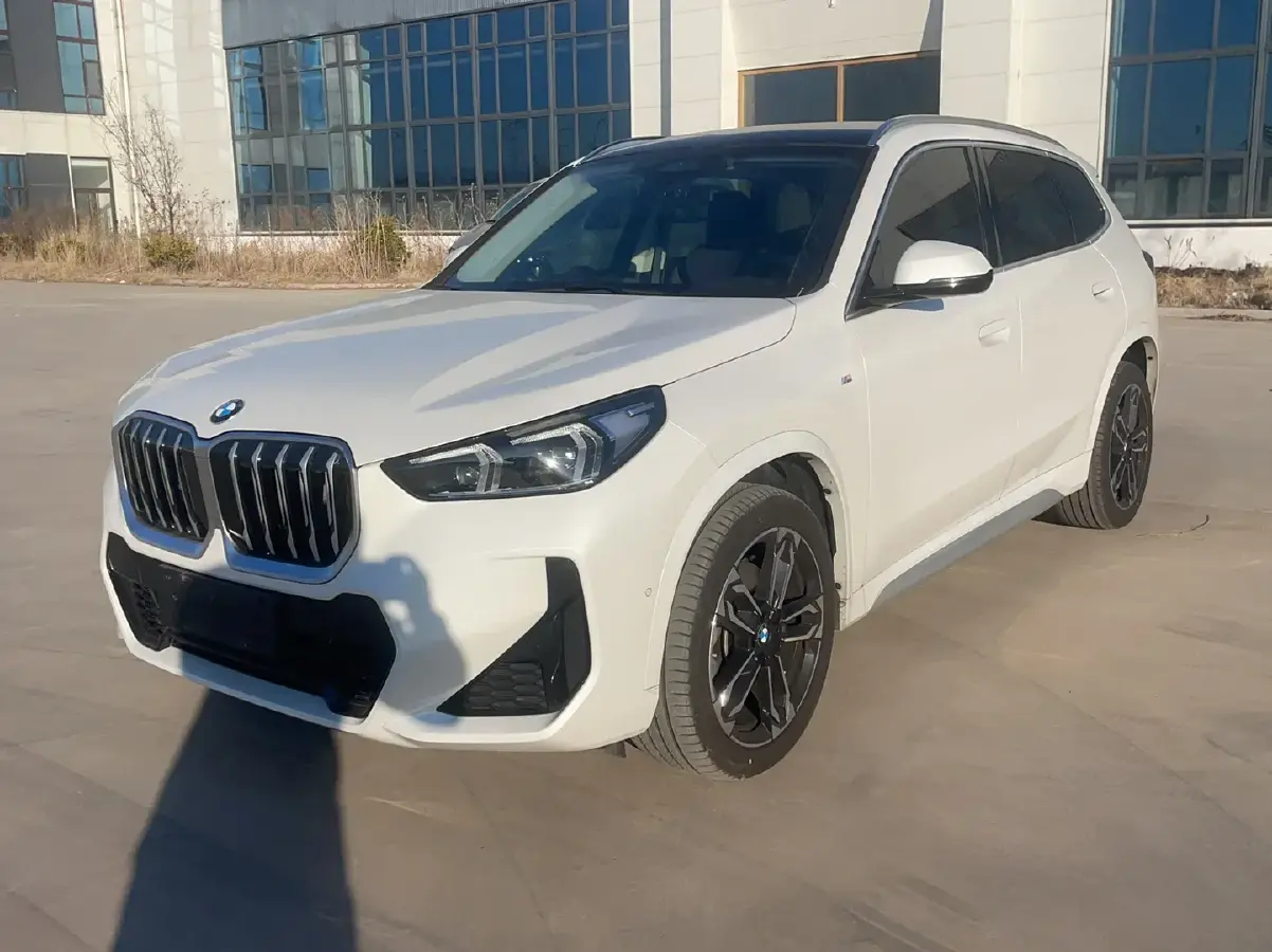 2024 BMW X1 2.0T 204HP L4 7DCT