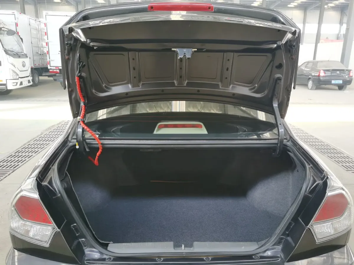 2014 Soueast V3 1.5L 120HP L4 5MT,autocango,china used car exporter,china ev exporter,chinese used car exporter,chinese used ev exporter