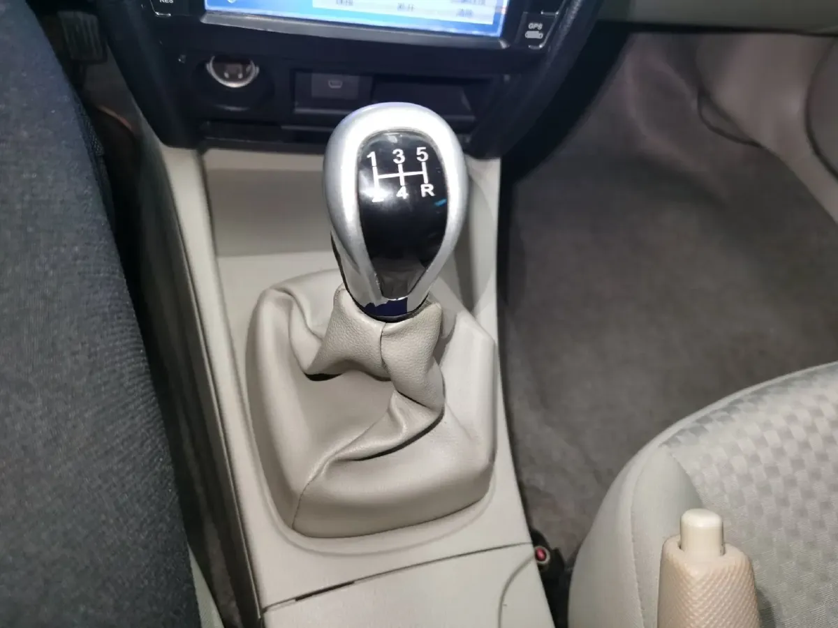 2014 Soueast V3 1.5L 120HP L4 5MT,autocango,china used car exporter,china ev exporter,chinese used car exporter,chinese used ev exporter