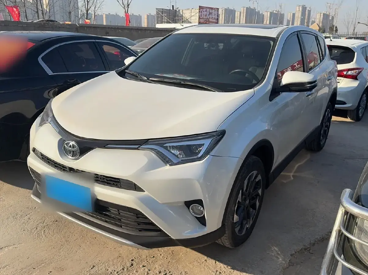 2016 Toyota RAV4 2.5L 180HP L4 6AT