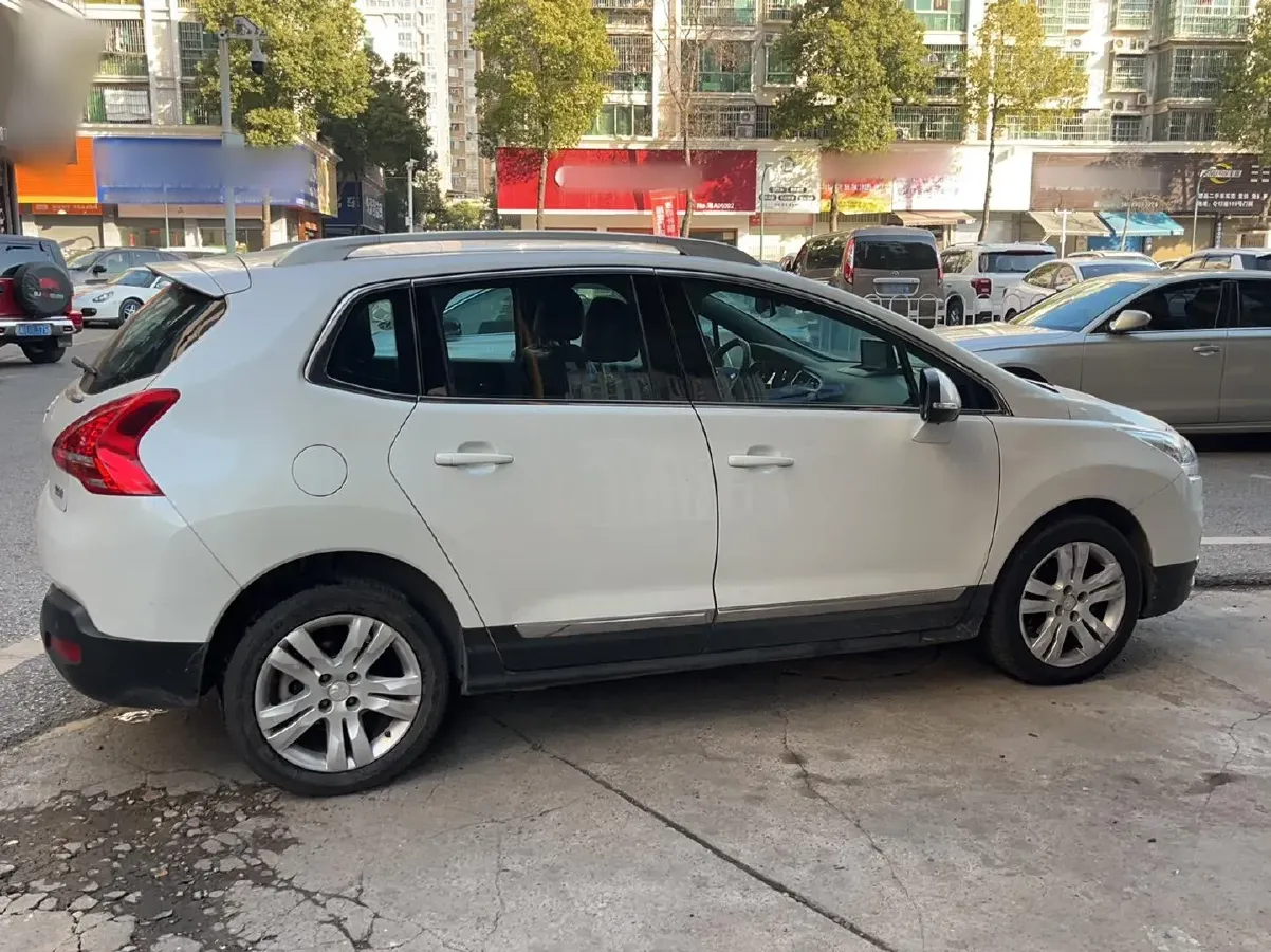 2015 Peugeot 3008 2.0L 147HP L4 6AT,autocango,china used car exporter,china ev exporter,chinese used car exporter,chinese used ev exporter