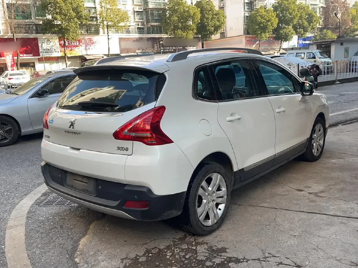 2015 Peugeot 3008 2.0L 147HP L4 6AT,autocango,china used car exporter,china ev exporter,chinese used car exporter,chinese used ev exporter