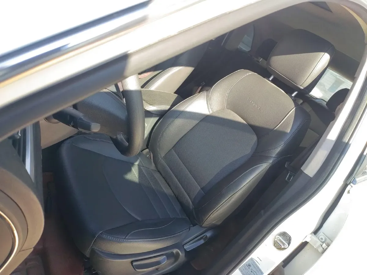 2017 Zotye T600 1.5T 162HP L4 5MT,autocango,china used car exporter,china ev exporter,chinese used car exporter,chinese used ev exporter