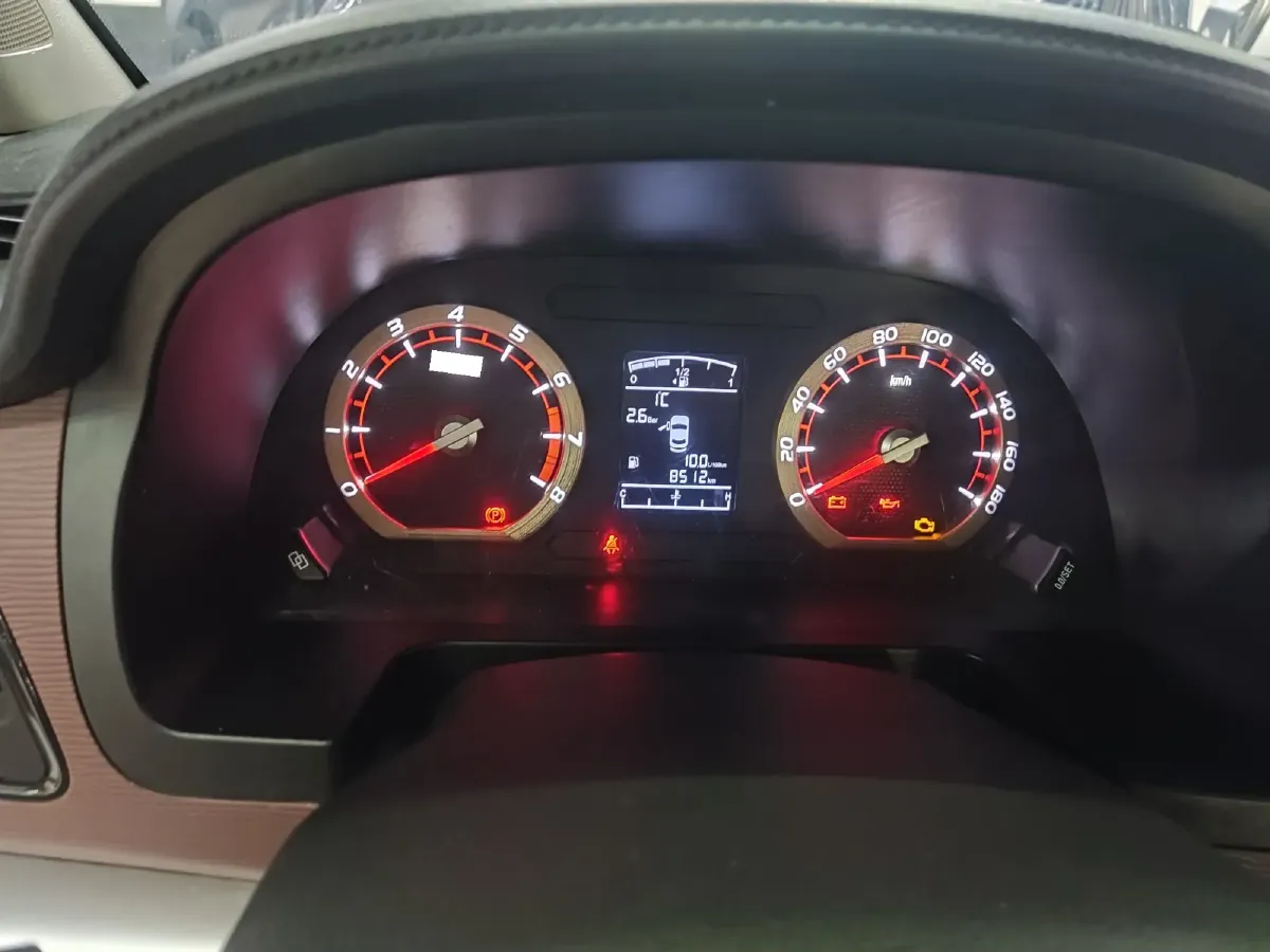 2019 DongFeng Forthing LingZhi 1.6L 122HP L4 5MT,autocango,china used car exporter,china ev exporter,chinese used car exporter,chinese used ev exporter