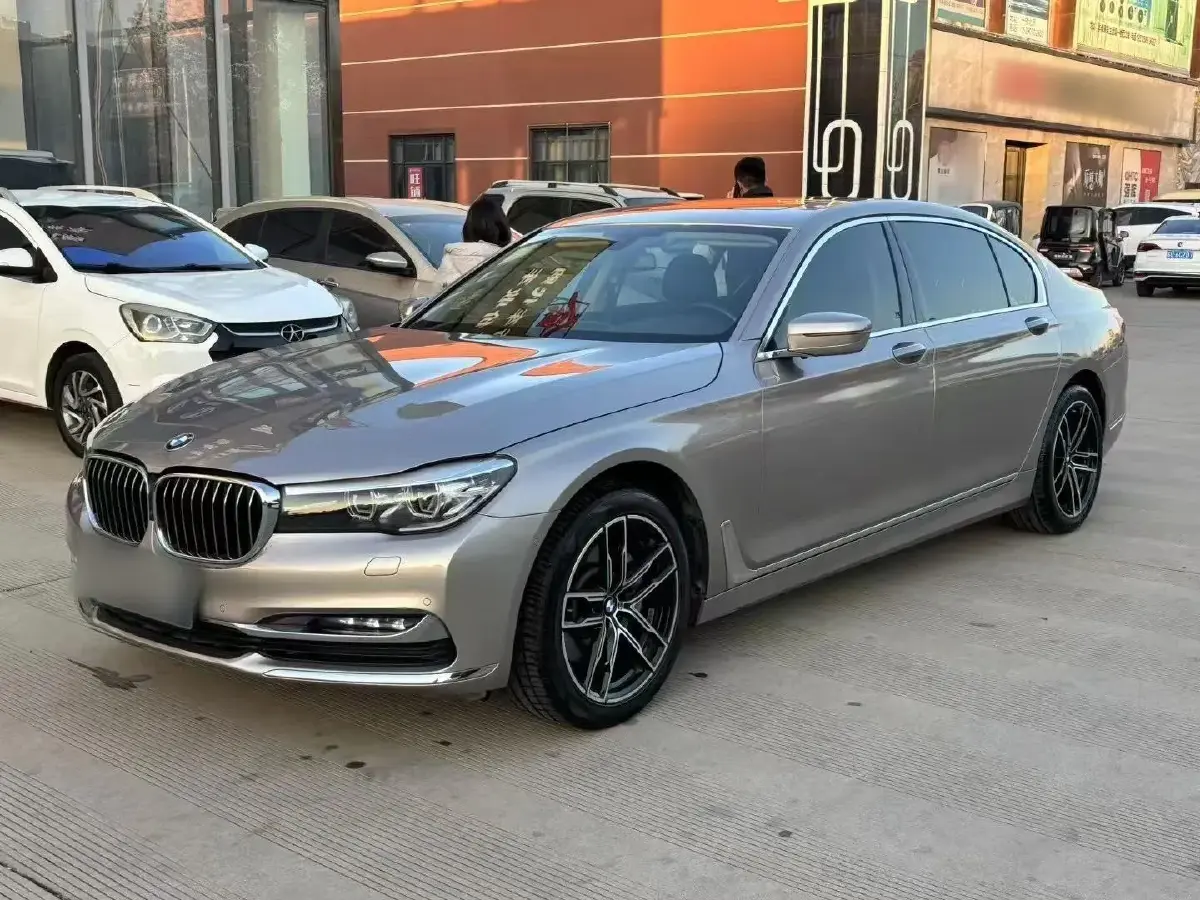 2018 BMW 7 Series 2.0T 258HP L4 8AT