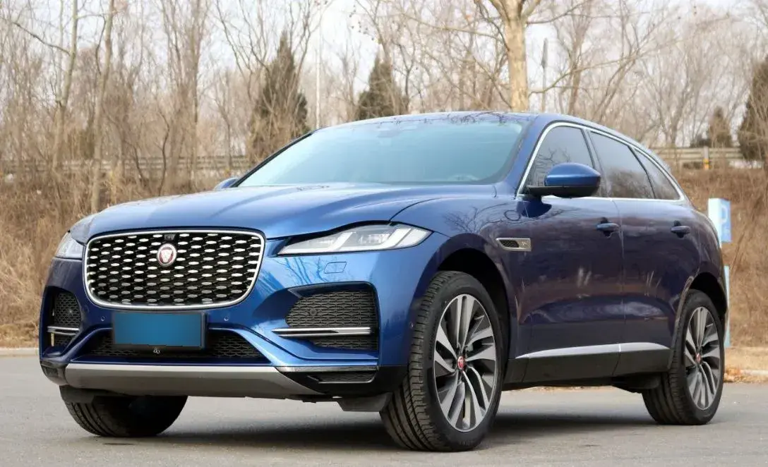 2022 Jaguar F-PACE 2.0T 250HP L4 8AT
