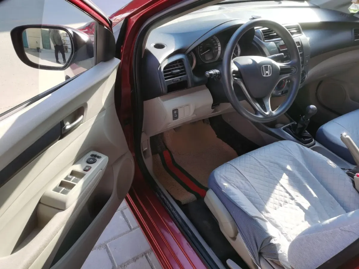 2012 Honda City Classic 1.5L 120HP L4 5MT,autocango,china used car exporter,china ev exporter,chinese used car exporter,chinese used ev exporter