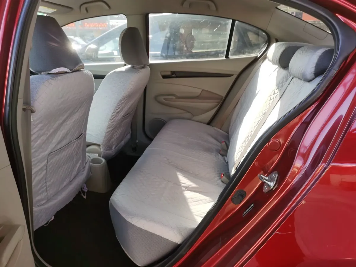 2012 Honda City Classic 1.5L 120HP L4 5MT,autocango,china used car exporter,china ev exporter,chinese used car exporter,chinese used ev exporter