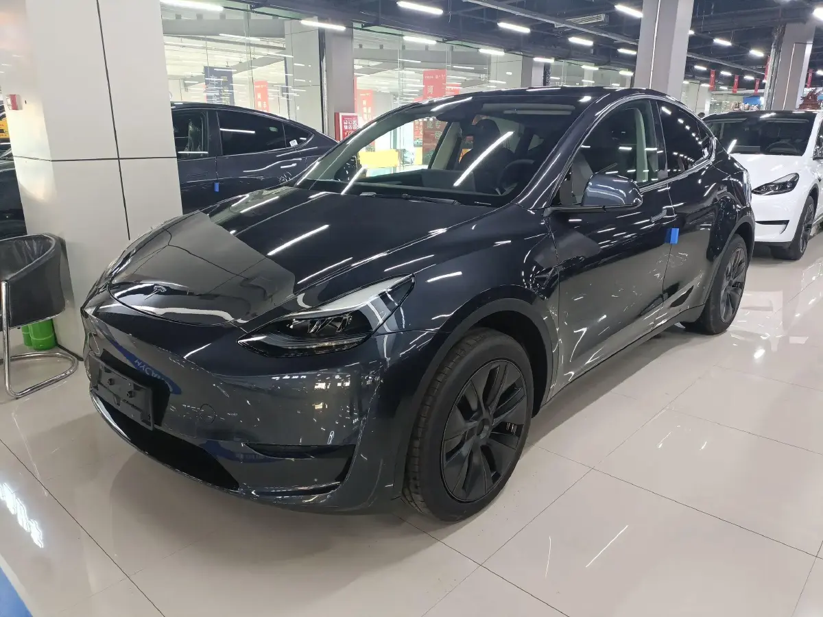 2024 Tesla Model Y BEV 60KWH