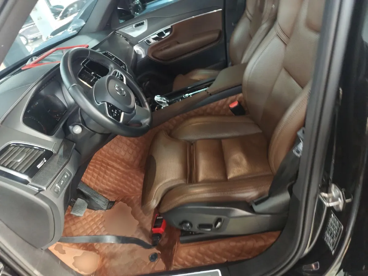 2022 Volvo XC90 PHEV 2.0T 303HP L4 8AT PHEV 11.6KWH,autocango,china used car exporter,china ev exporter,chinese used car exporter,chinese used ev exporter