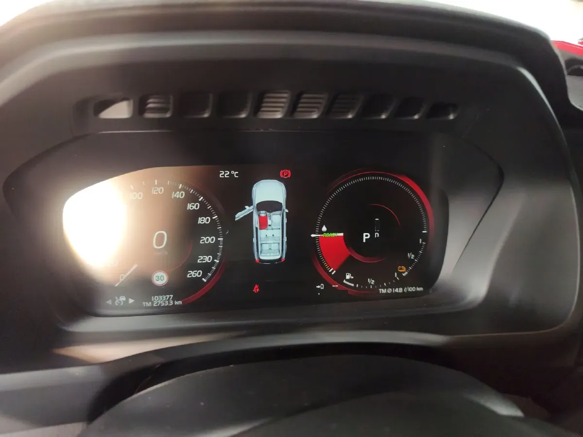 2022 Volvo XC90 PHEV 2.0T 303HP L4 8AT PHEV 11.6KWH,autocango,china used car exporter,china ev exporter,chinese used car exporter,chinese used ev exporter