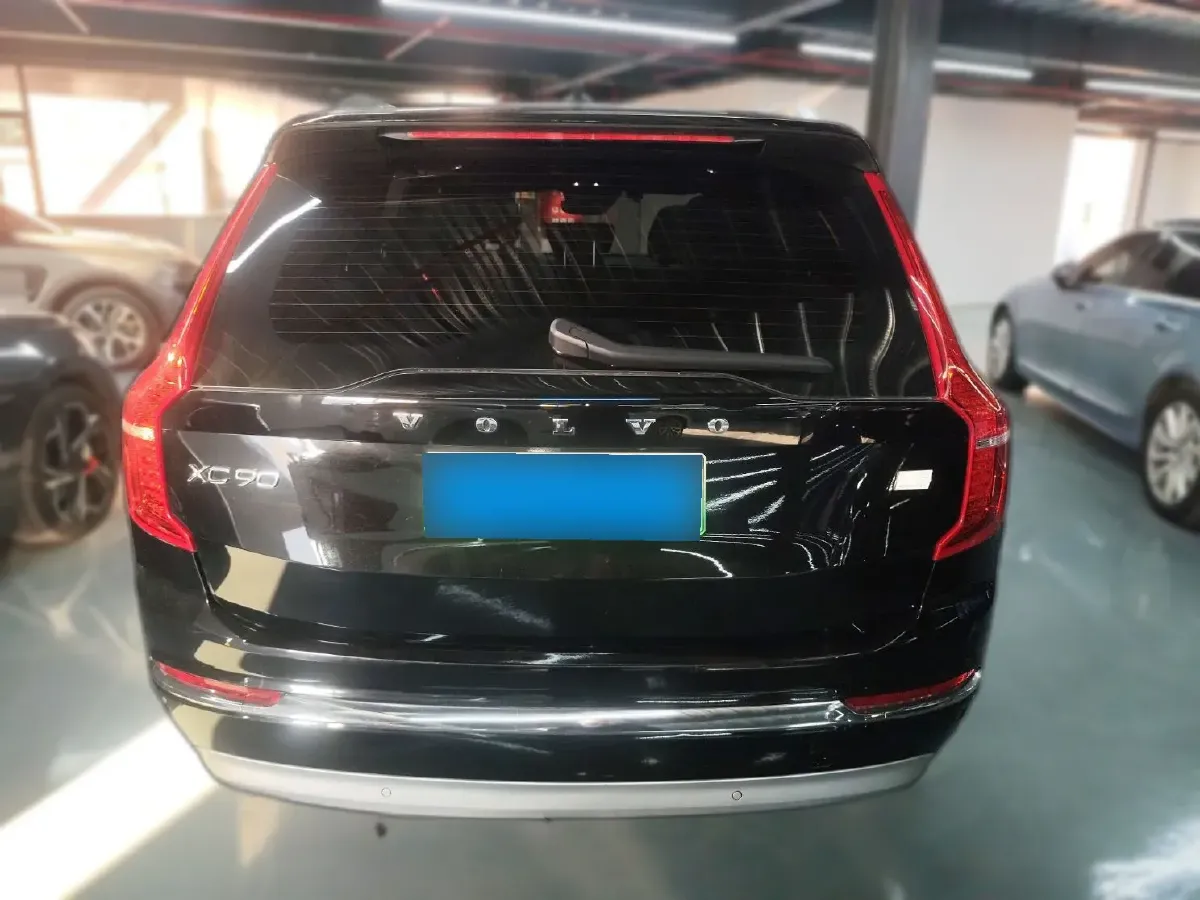 2022 Volvo XC90 PHEV 2.0T 303HP L4 8AT PHEV 11.6KWH,autocango,china used car exporter,china ev exporter,chinese used car exporter,chinese used ev exporter