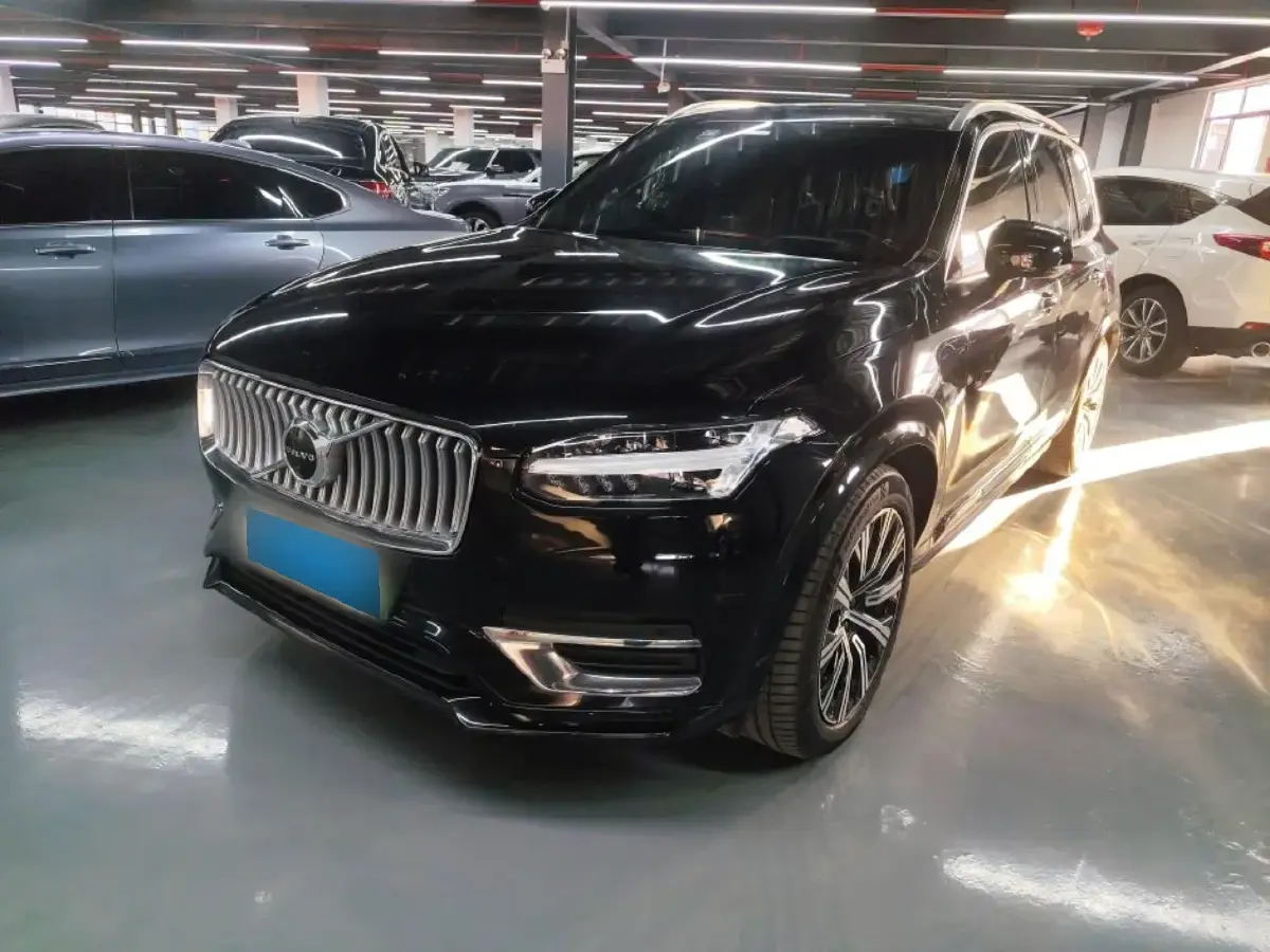 2022 Volvo XC90 PHEV 2.0T 303HP L4 8AT PHEV 11.6KWH
