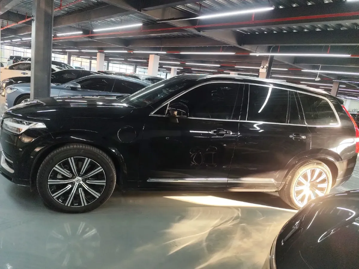 2022 Volvo XC90 PHEV 2.0T 303HP L4 8AT PHEV 11.6KWH,autocango,china used car exporter,china ev exporter,chinese used car exporter,chinese used ev exporter