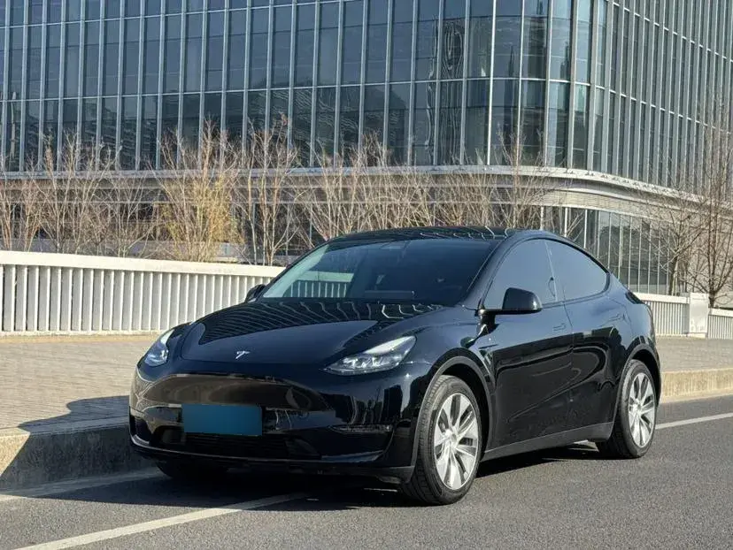 2021 Tesla Model Y BEV 60KWH