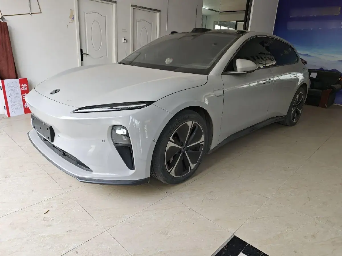 2023 NIO ET5T BEV 75KWH