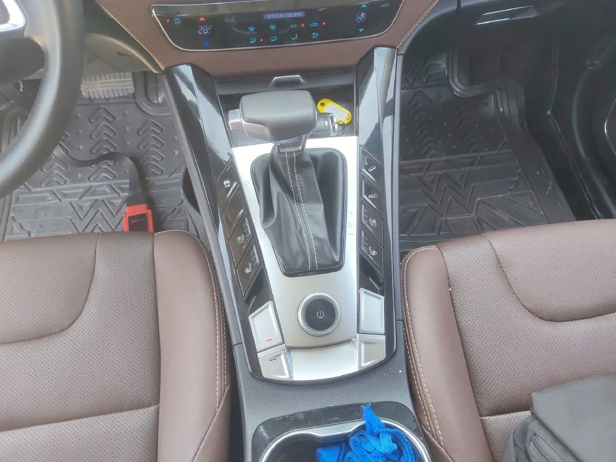 2018 Traum S70 1.5T 156HP L4 6AT,autocango,china used car exporter,china ev exporter,chinese used car exporter,chinese used ev exporter