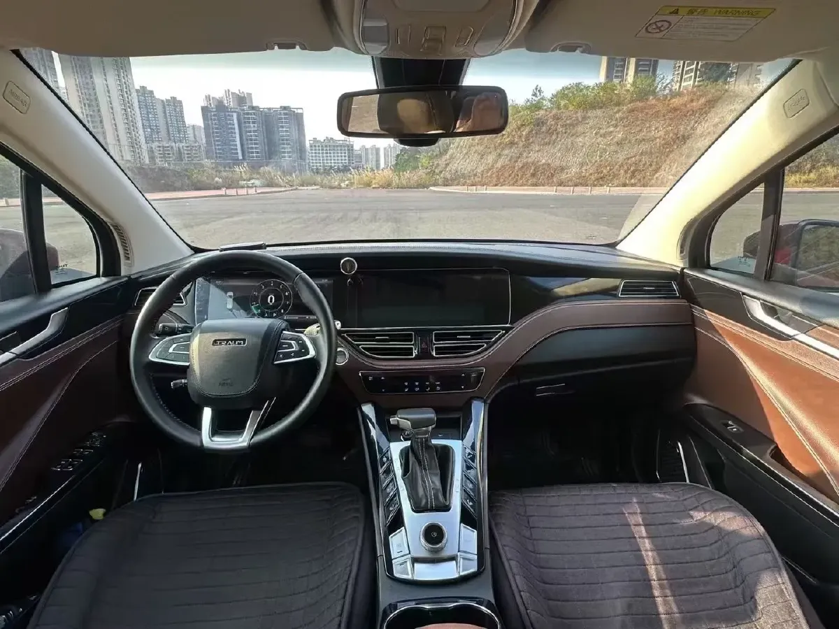 2018 Traum S70 1.5T 156HP L4 6AT,autocango,china used car exporter,china ev exporter,chinese used car exporter,chinese used ev exporter