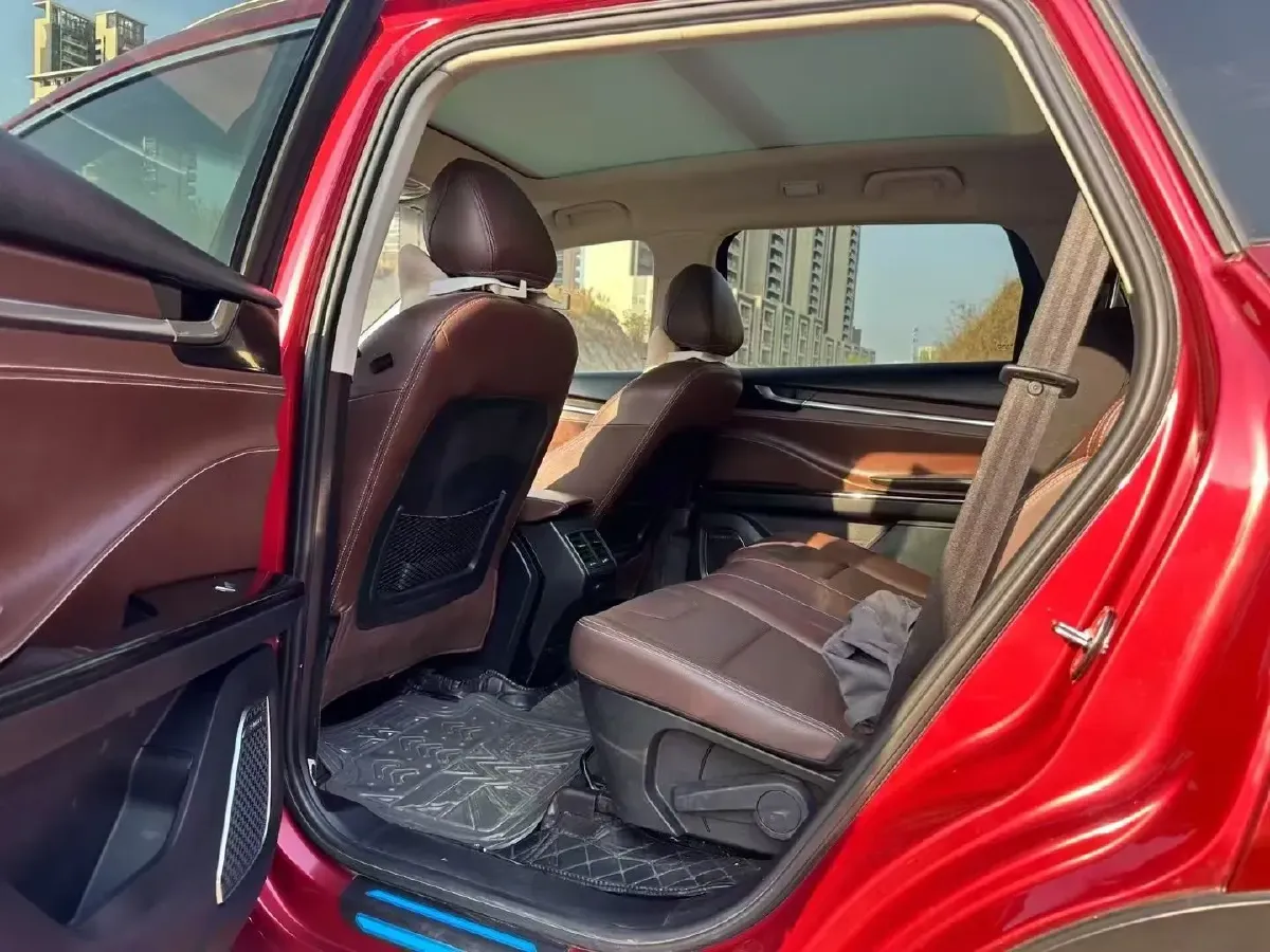 2018 Traum S70 1.5T 156HP L4 6AT,autocango,china used car exporter,china ev exporter,chinese used car exporter,chinese used ev exporter