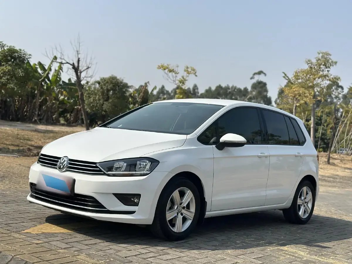 2018 Volkswagen Golf Sportsvan 1.6L 110HP L4 6AT