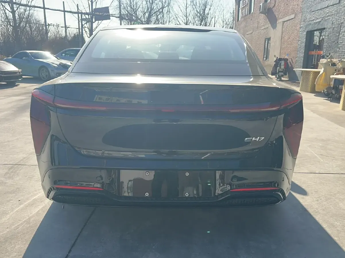 2024 HongQi EH7 BEV 111KWH,autocango,china used car exporter,china ev exporter,chinese used car exporter,chinese used ev exporter