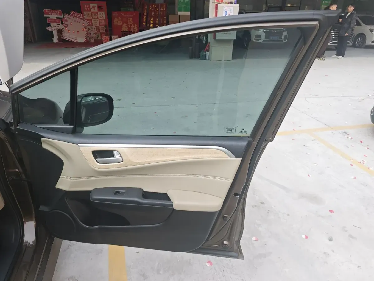 2016 Honda Jade 1.8L 141HP L4 5AT,autocango,china used car exporter,china ev exporter,chinese used car exporter,chinese used ev exporter