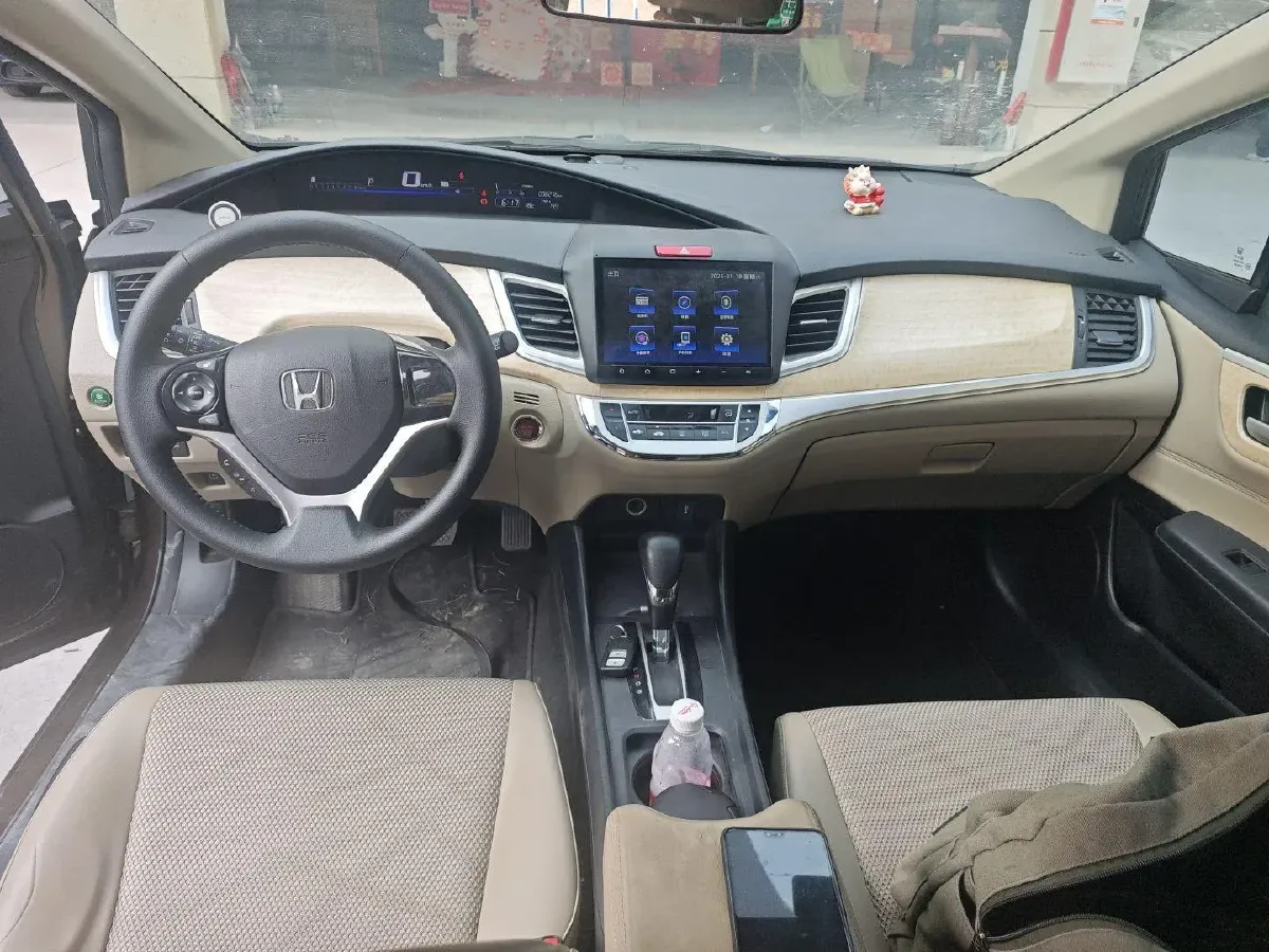 2016 Honda Jade 1.8L 141HP L4 5AT,autocango,china used car exporter,china ev exporter,chinese used car exporter,chinese used ev exporter