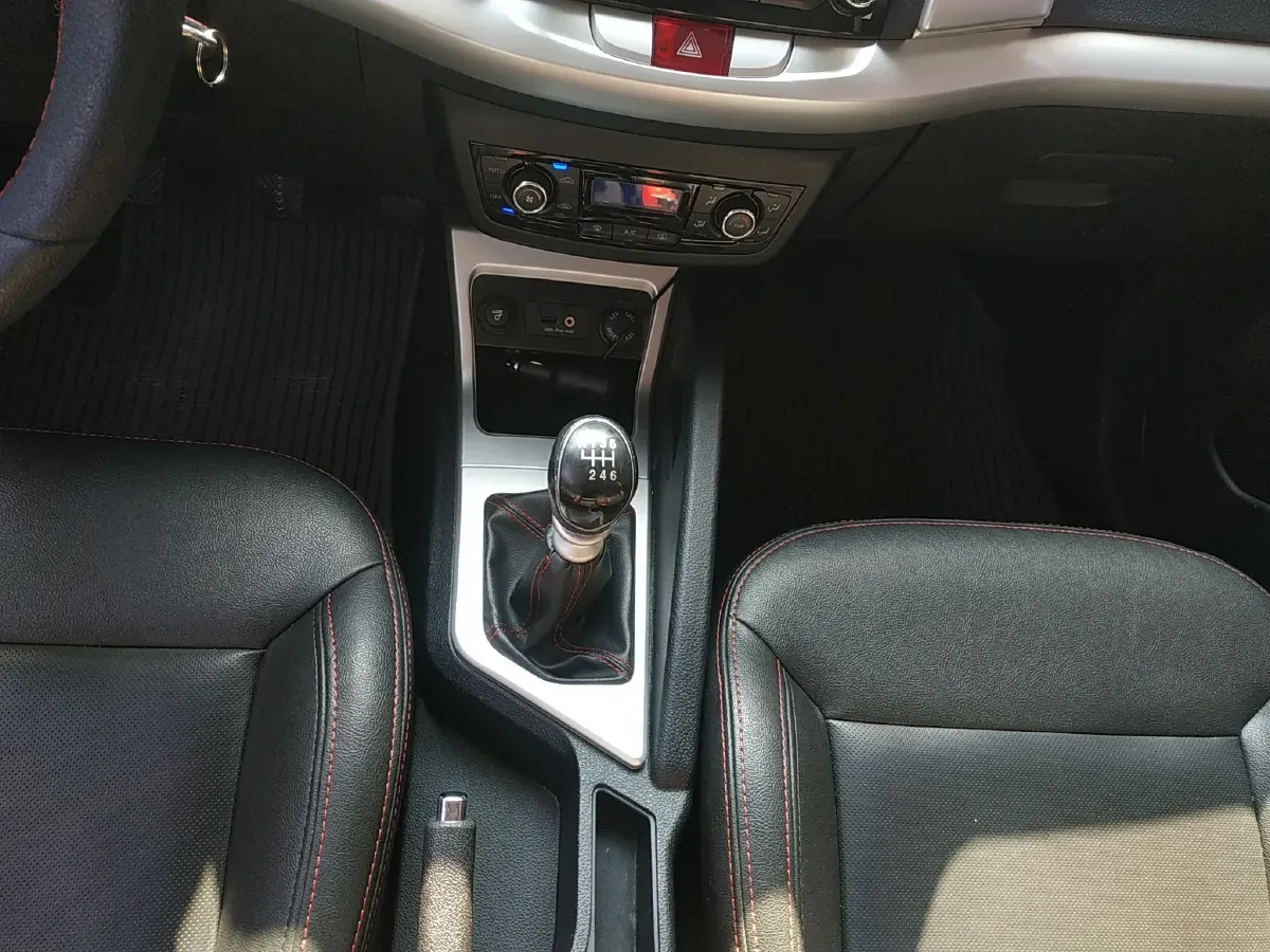 2016 JAC Refine S3 1.5L 113HP L4 6MT,autocango,china used car exporter,china ev exporter,chinese used car exporter,chinese used ev exporter