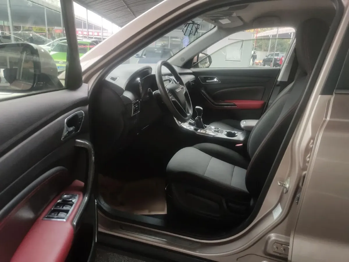 2017 Leopaard CS9 1.5L 113HP L4 5MT,autocango,china used car exporter,china ev exporter,chinese used car exporter,chinese used ev exporter