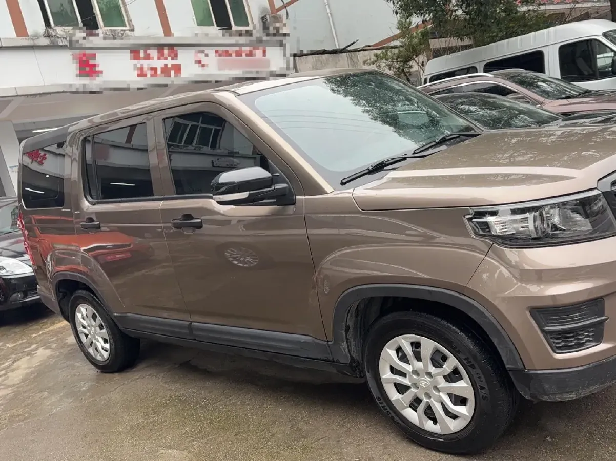 2020 ChangAn Oshan X70A 1.5L 107HP L4 5MT,autocango,china used car exporter,china ev exporter,chinese used car exporter,chinese used ev exporter