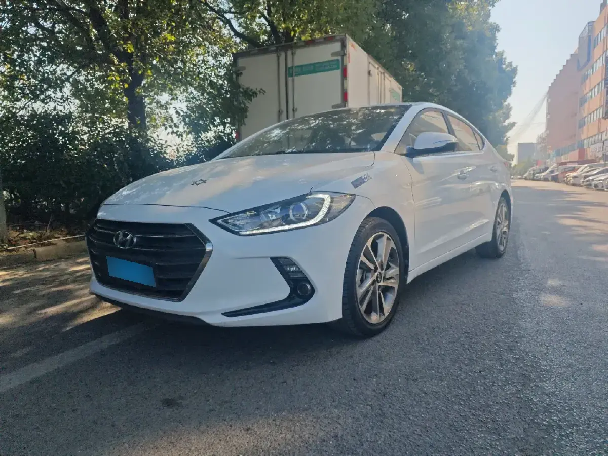 2016 Hyundai Elantra 1.6L 130HP L4 6AT